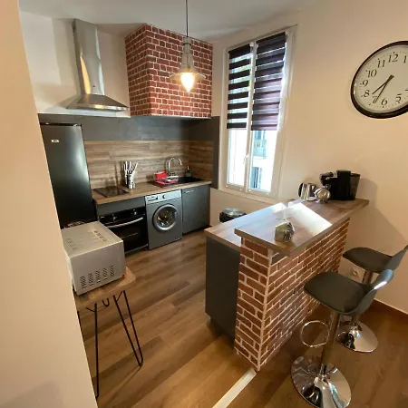 Entier Au Coeur Du Village 40m2 *
